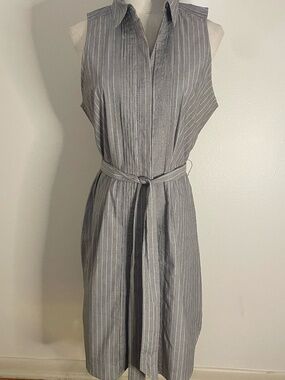 Banana Republic Sleeveless Pinstripe Grey/ White Shirt Dress Size 8
